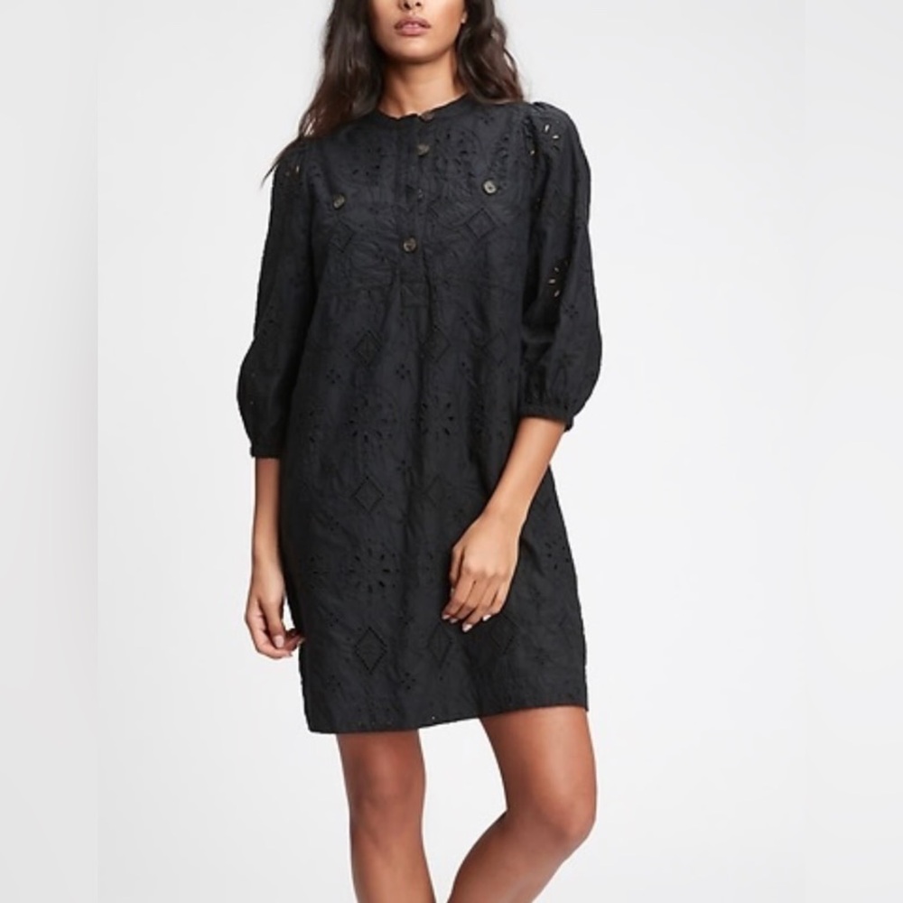 Gap black dress 3/4 sleeves and  liner